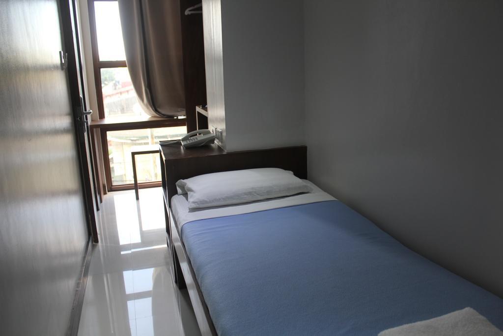 סן פדרו מקאטי West Makati Hotel מראה חיצוני תמונה